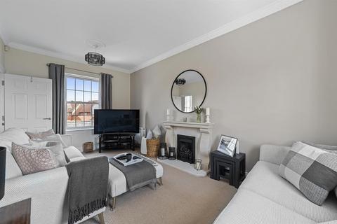 97 Cornelius Vale, Chelmsford, CM2 6GY