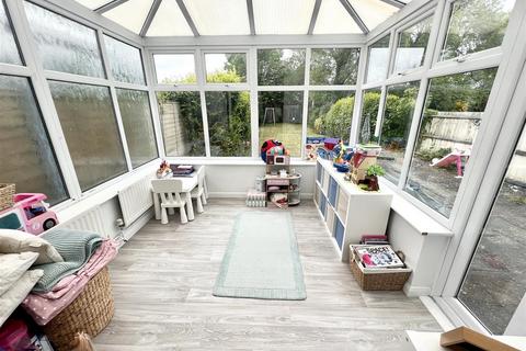 123 Cropthorne Road, Shirley, Solihull, B90 3JL