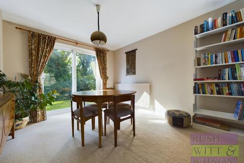 4 Bluestone Close, St Leonards-on-sea, TN38 9QZ