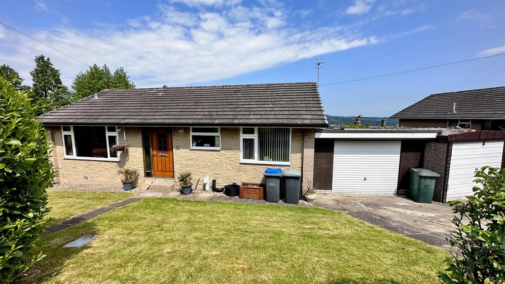 Oaklands, Idle, Bradford 2 bed detached bungalow for sale £265,000