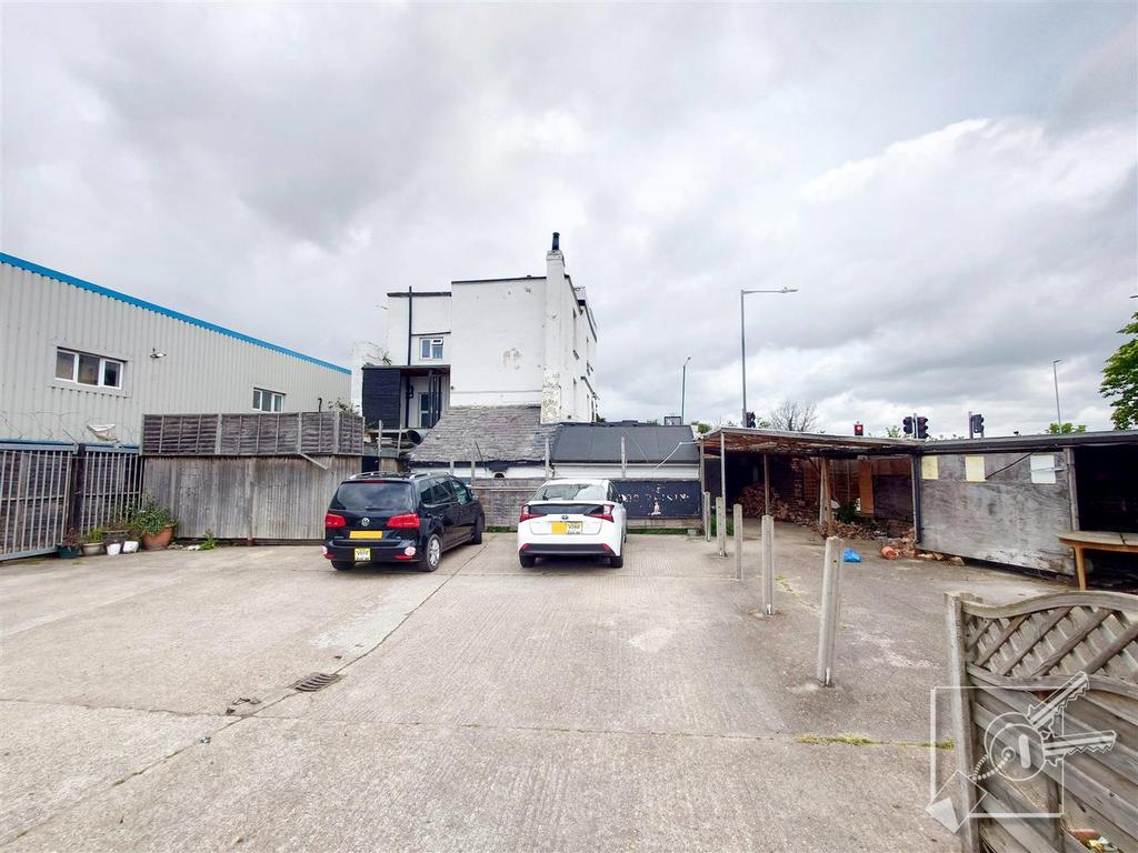 London Road, Leisure facility to rent £3,334 pcm (£769 pw)