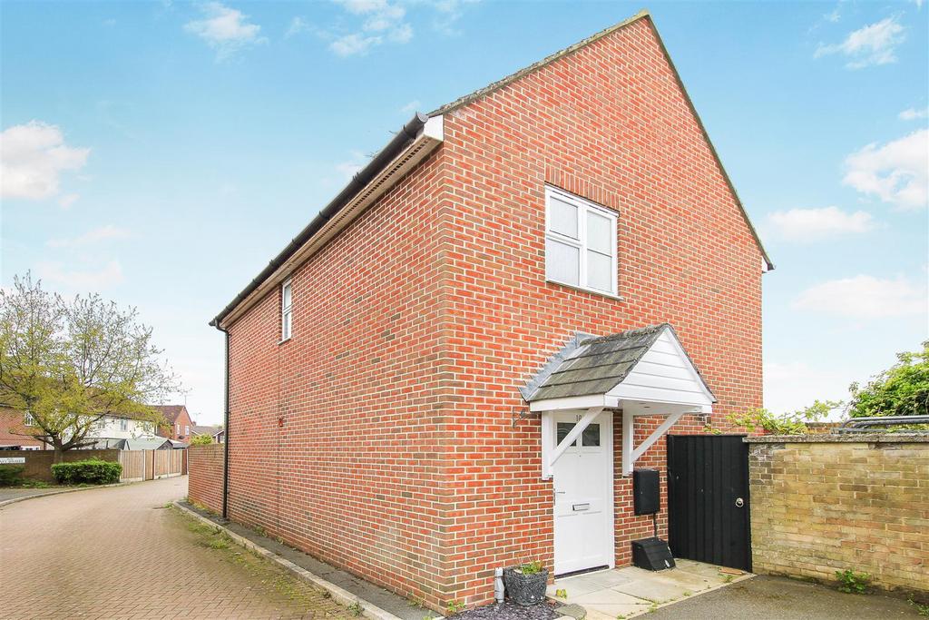 Fox Hatch, Kelvedon Hatch, Brentwood 3 bed detached house for sale £