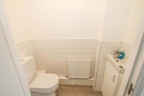 16a Fox Hatch, Kelvedon Hatch, Brentwood, CM15 0AR