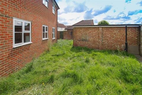 16a Fox Hatch, Kelvedon Hatch, Brentwood, CM15 0AR