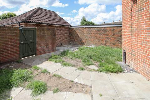 16a Fox Hatch, Kelvedon Hatch, Brentwood, CM15 0AR