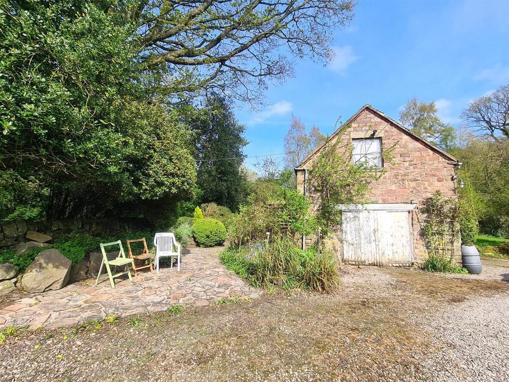 Adjoining Outbuilding