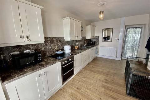 3 bedroom detached house for sale, Betws, Ammanford