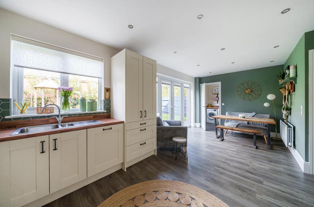 Open plan dining kitchen