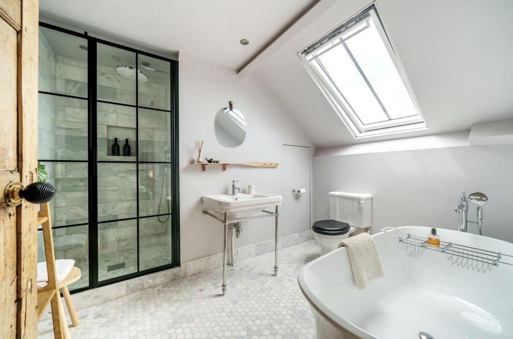 Ensuite Two