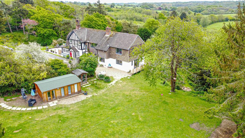 Main Road, Icklesham, Winchelsea 4 bed semidetached house for sale £