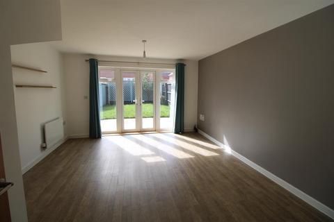 6 Abbotsbury Drive, Daventry, NN11 2LB