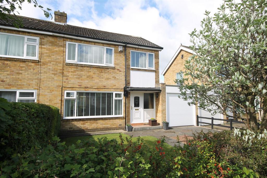 Marius Avenue, HeddonOnTheWall, Northumberland 3 bed semidetached