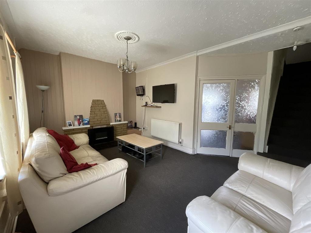 Westbury Street, Llanelli 2 bed terraced house for sale £110,000