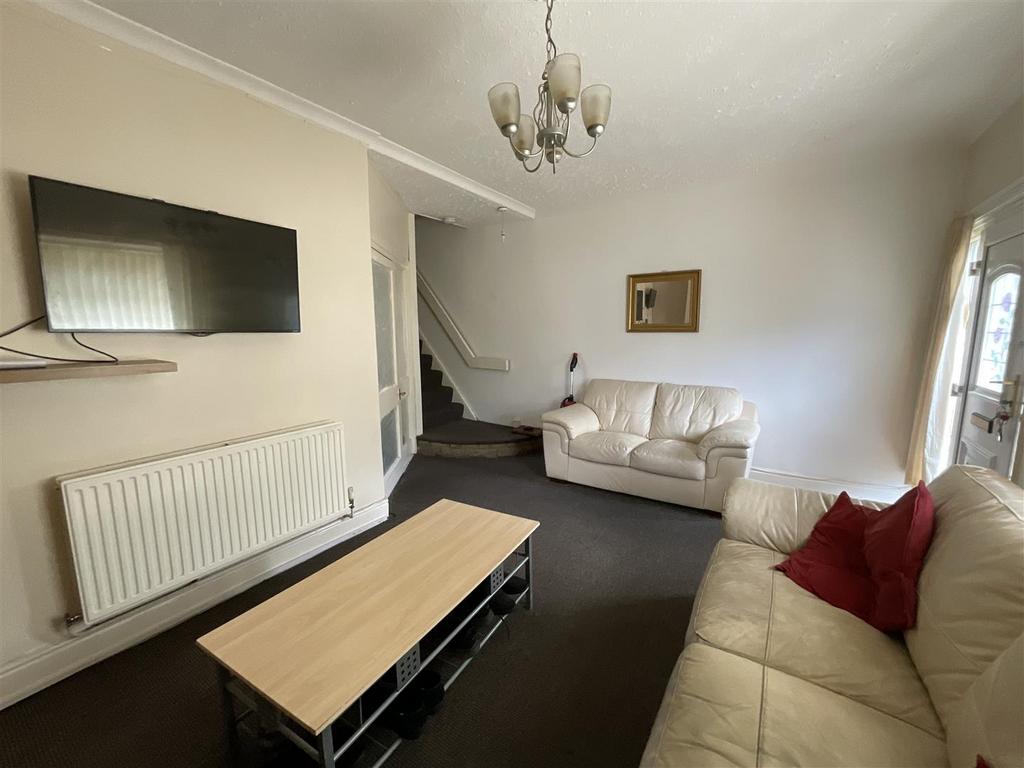 Westbury Street, Llanelli 2 bed terraced house £110,000