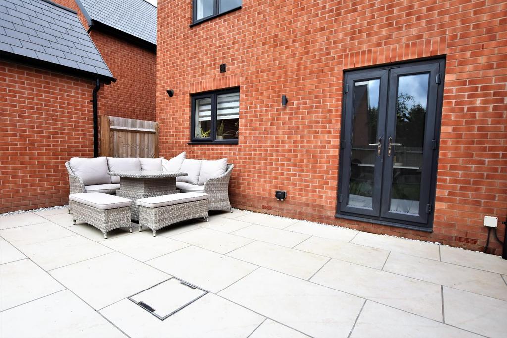 Patio.JPG