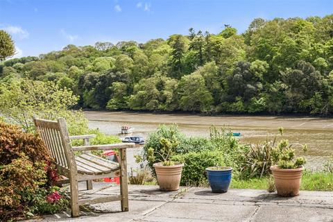 8 Bar Meadows, Malpas, Truro, TR1 1SS