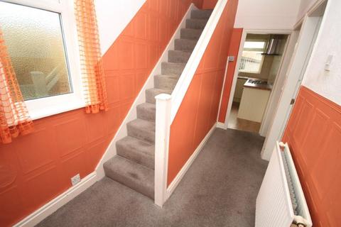 44 Leafield Avenue, Bradford, BD2 3SF