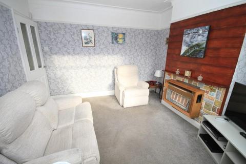 44 Leafield Avenue, Bradford, BD2 3SF