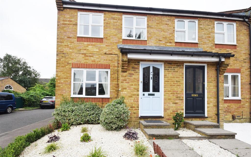 Fourth Cross Road, Twickenham 1 bed semidetached house £1,600 pcm (£