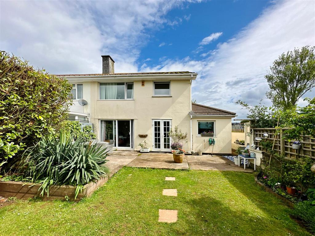 Rea Barn Close, Brixham 4 bed semidetached house for sale £425,000