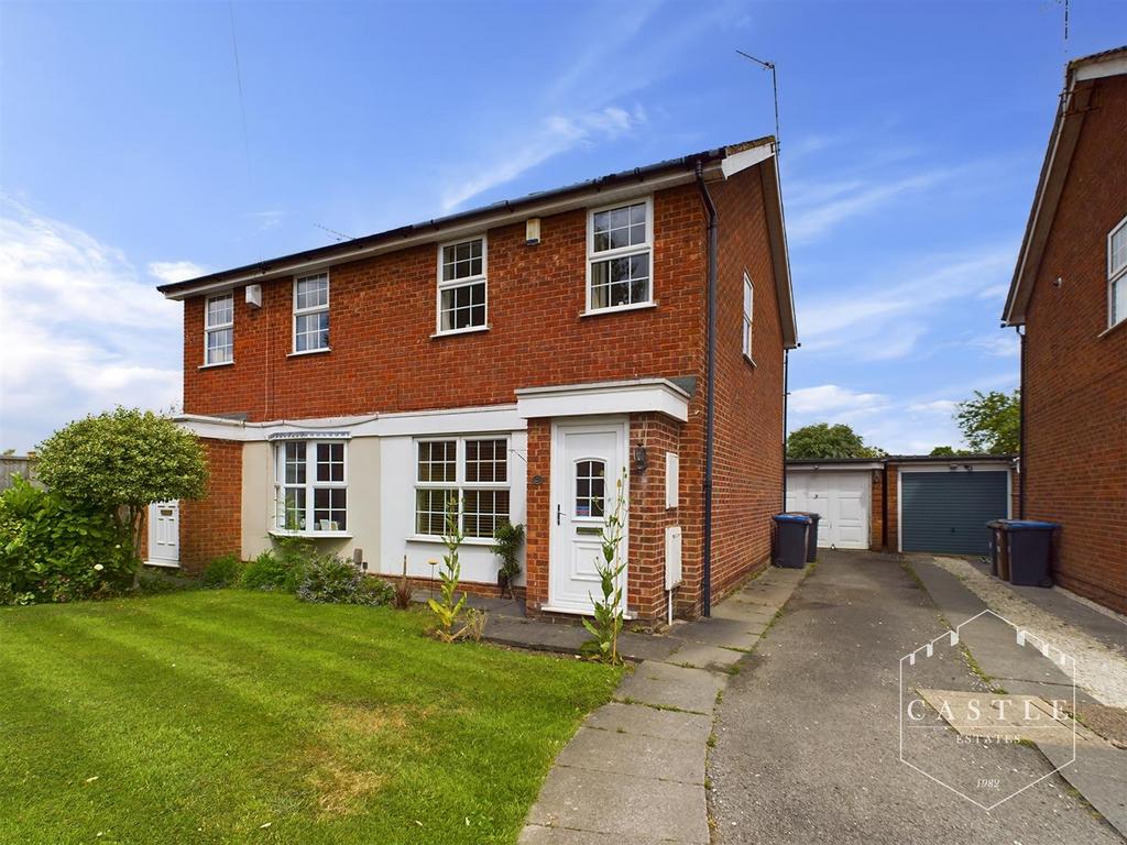 The Ridgeway, Burbage 3 bed semidetached house for sale £260,000