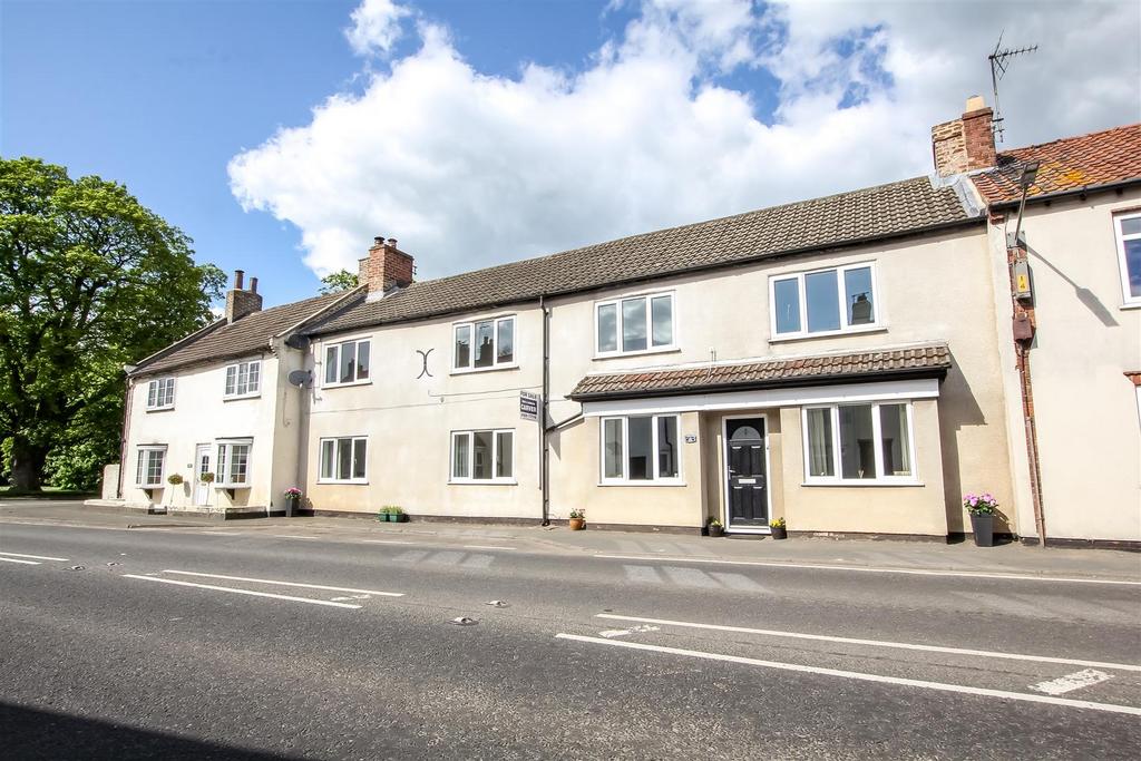 Great Smeaton, Northallerton 4 bed terraced house £325,000