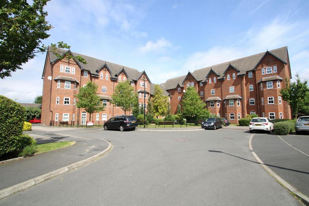 New Copper Moss, Altrincham 2 bed apartment to rent £1,000 pcm (£231 pw)