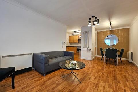 2 bedroom apartment to rent, New Copper Moss, Altrincham