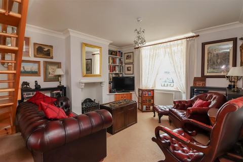 1 Spencers Road, Horsham, RH12 2JQ