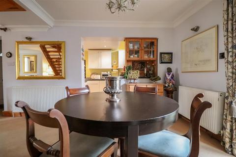 1 Spencers Road, Horsham, RH12 2JQ