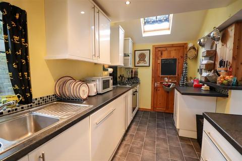 1 Spencers Road, Horsham, RH12 2JQ