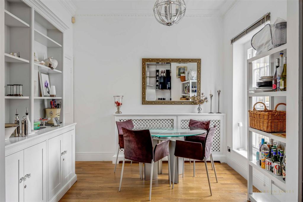 Dining room.JPG