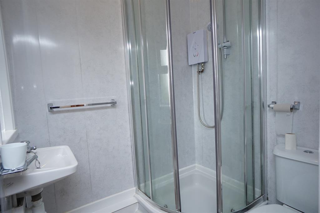 Annex Shower Room.jpg
