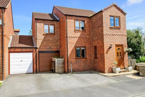 2 Gables Court, Dishforth, Thirsk, YO7 3LT