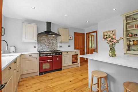 2 Gables Court, Dishforth, Thirsk, YO7 3LT