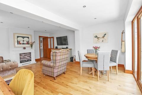2 Gables Court, Dishforth, Thirsk, YO7 3LT