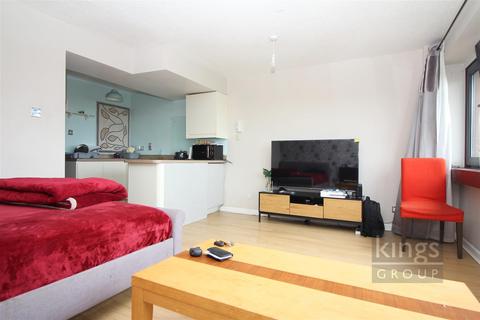 1 bedroom flat for sale, Nettswell Tower, Harlow
