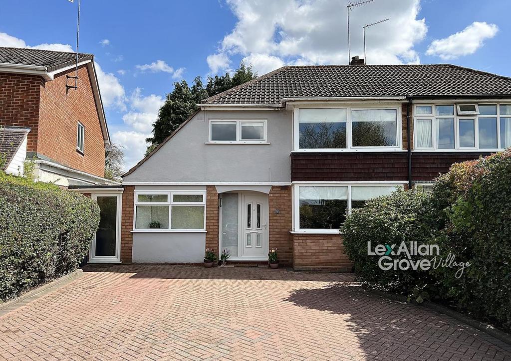 Lodge Crescent, Hagley, Stourbridge 3 bed semidetached house for sale