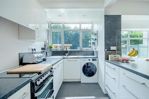 59 Church Road, Sutton Coldfield, B73 5RY