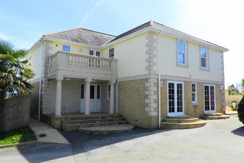 4 bedroom detached house for sale, Station Road, Gunnislake