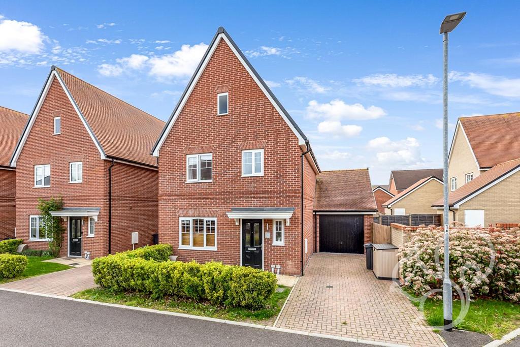 Dudley Road, Colchester 3 bed detached house for sale £400,000