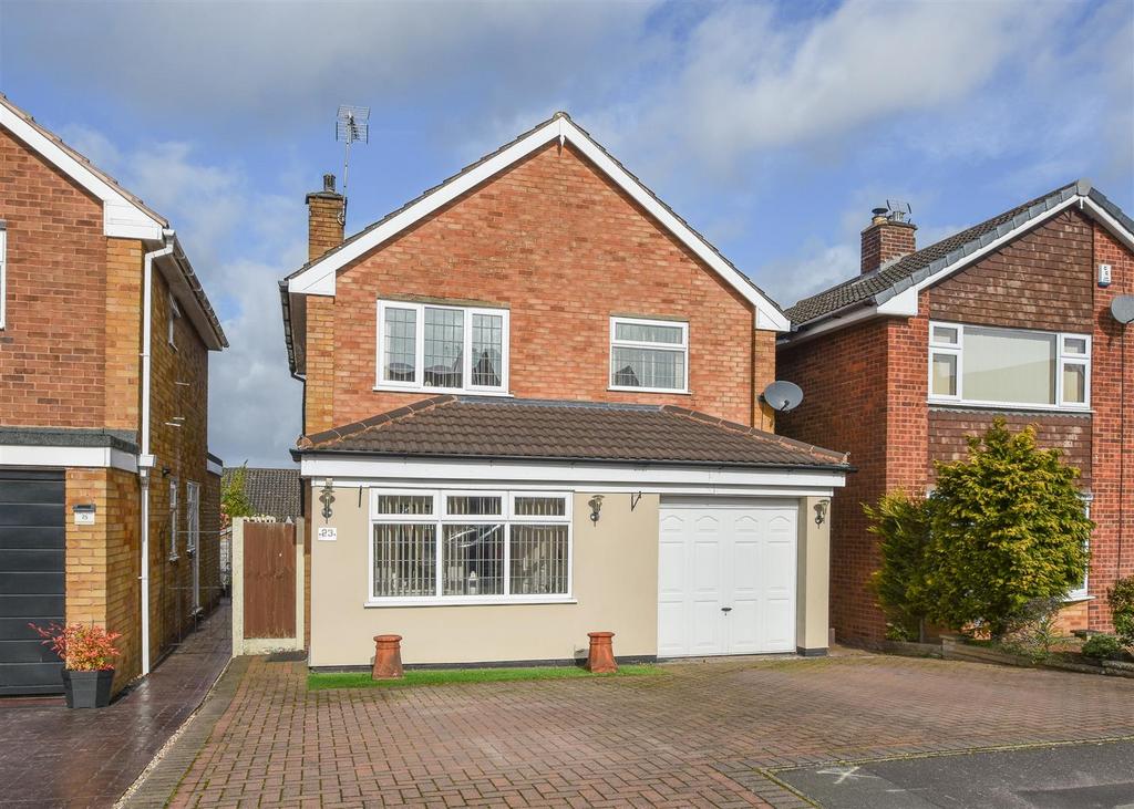 23 Cedars Avenue, Wombourne, Wolverhampton 3 bed detached house £389,950