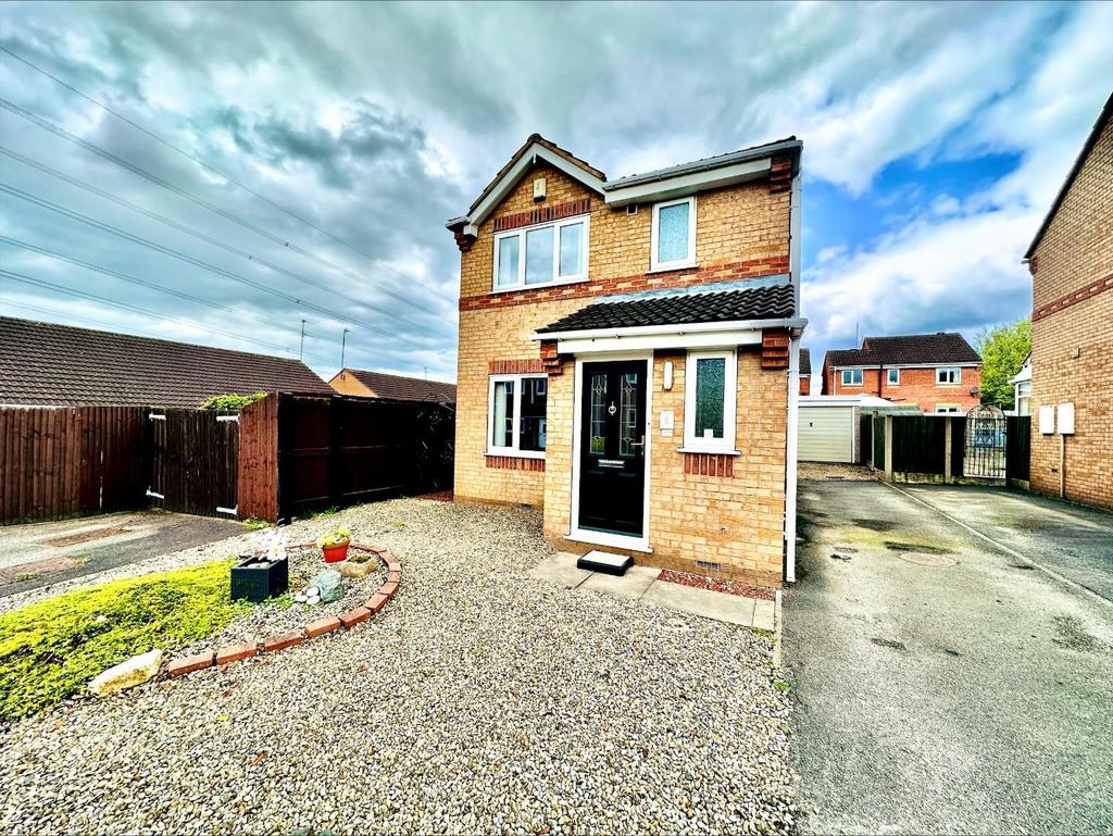 Shakespeare Crescent, Castleford 3 bed detached house £220,000