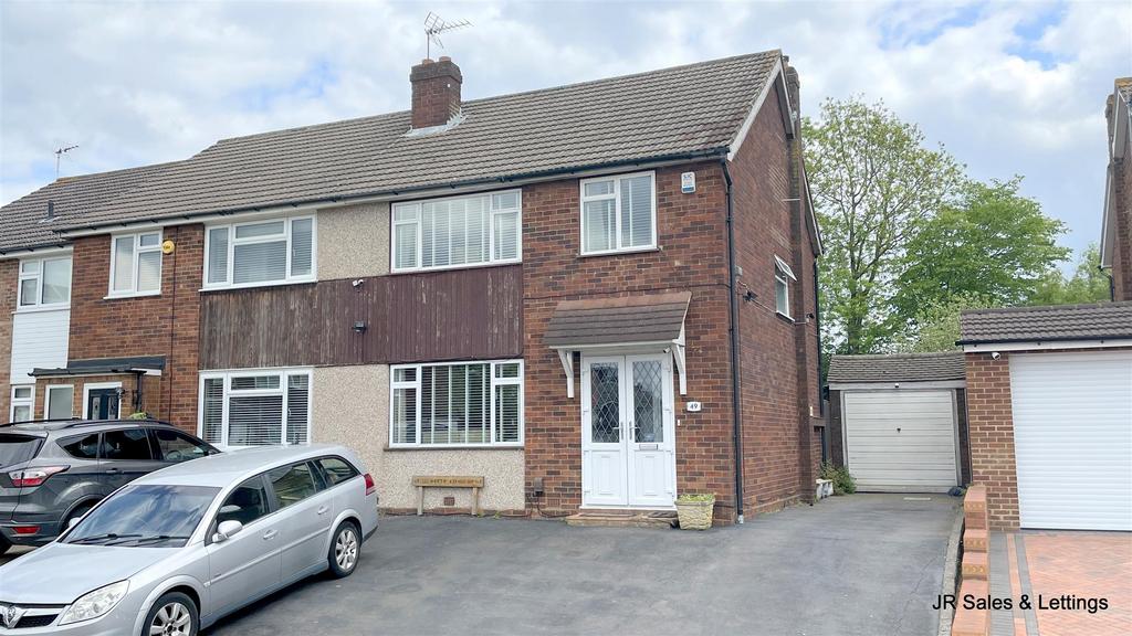 Lulworth Avenue, Goffs Oak 3 bed semidetached house for sale £575,000