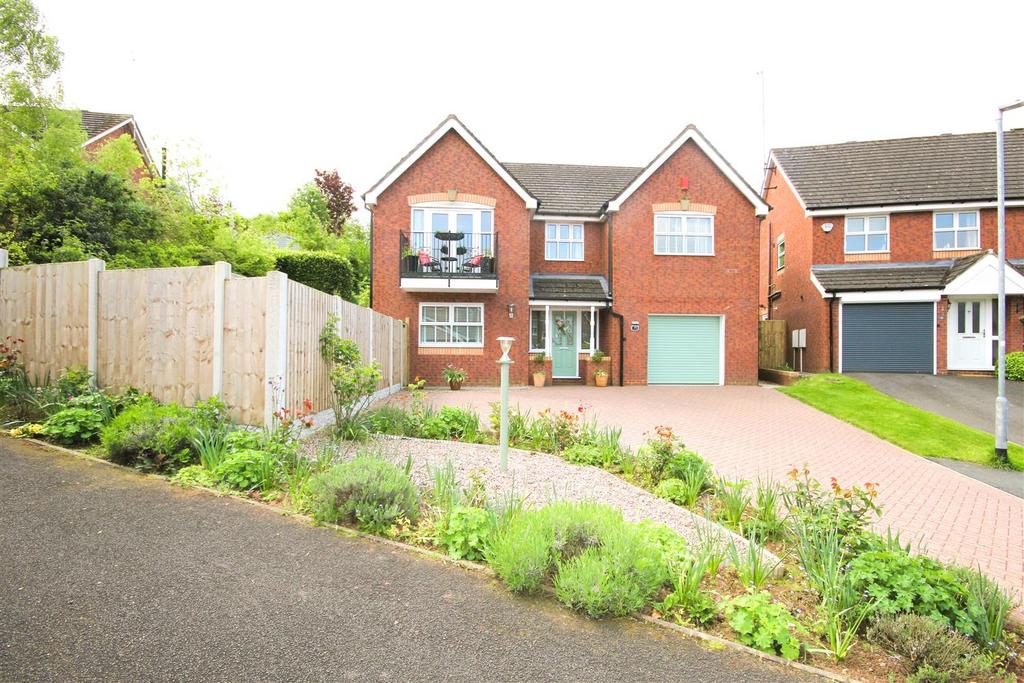 19 Redhill Drive, Tean 4 bed detached house for sale £450,000