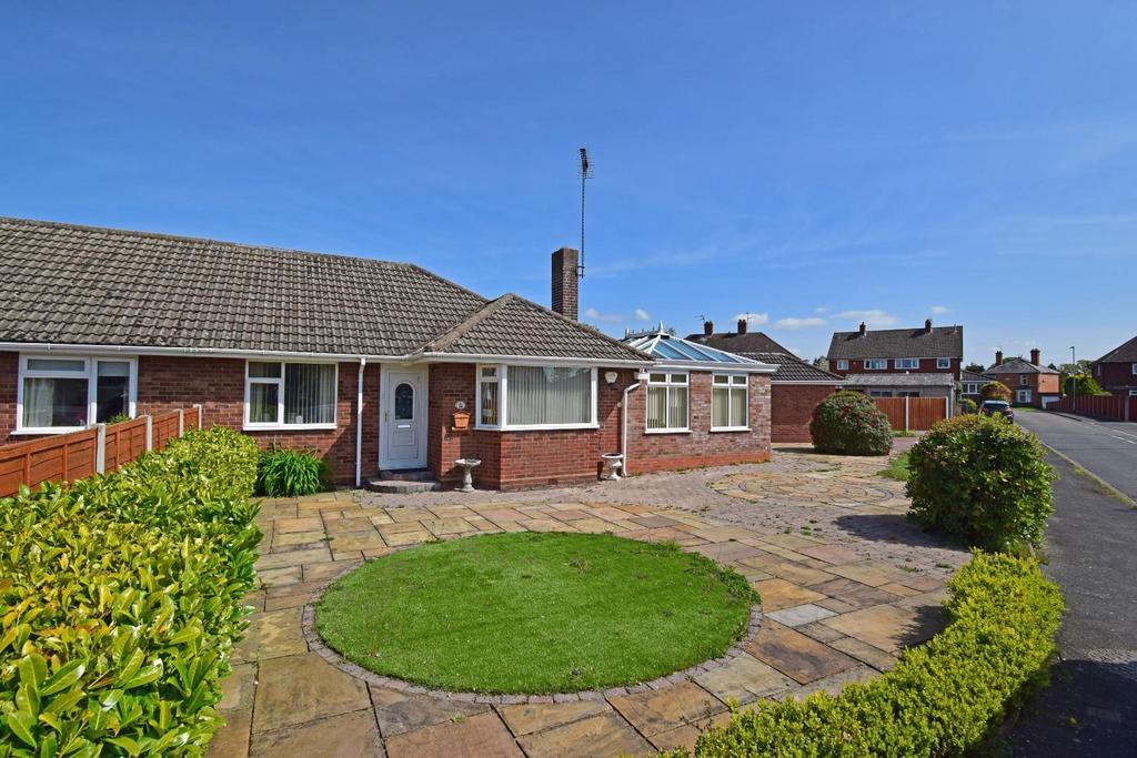 14 Newland Drive, front a.jpg