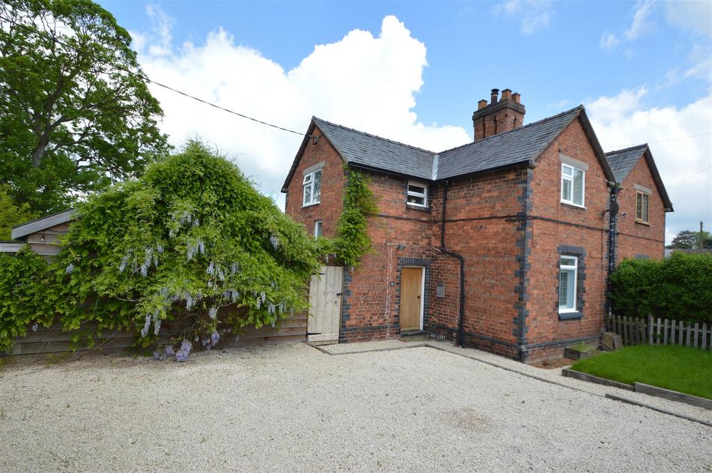 Roden, Telford 3 bed semidetached house for sale £330,000