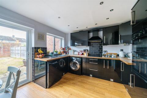 2 bedroom terraced house for sale, High Street, Riseley