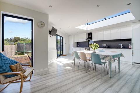 Albury Bickington Road, Sticklepath, Barnstaple, EX31 2BY
