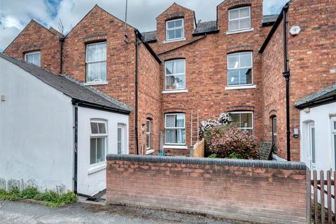 Flat 2, 31 Sansome Walk, Worcester, WR1 1NU
